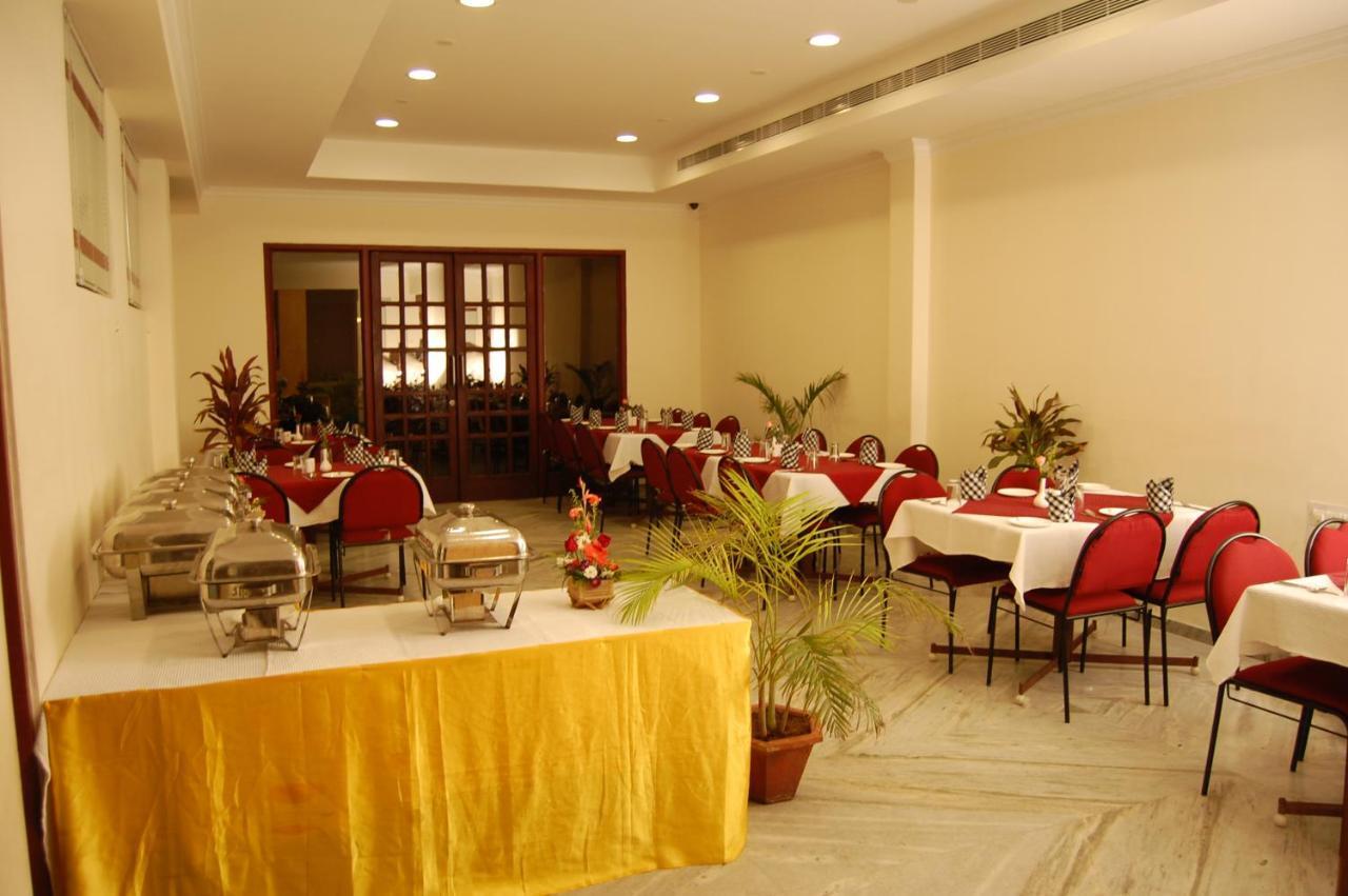 The Golden Park Hotel Madurai Exterior photo